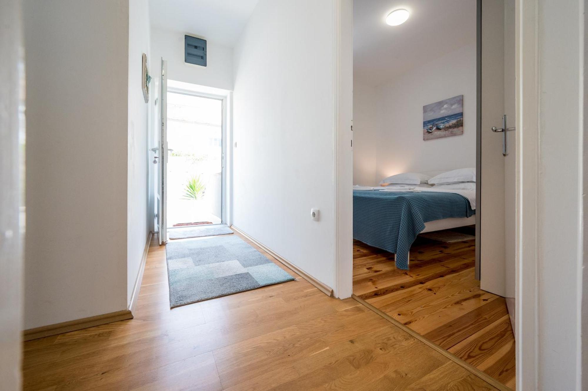 Apartment Lana Tivat Eksteriør billede